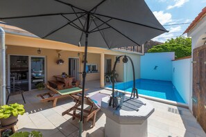 Outdoor pool - Villa Odiseja (Vinodol)