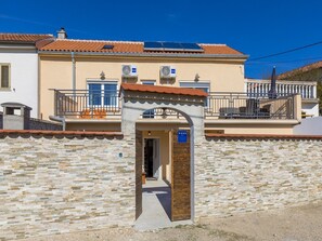 Building design - Villa Odiseja (Vinodol)
