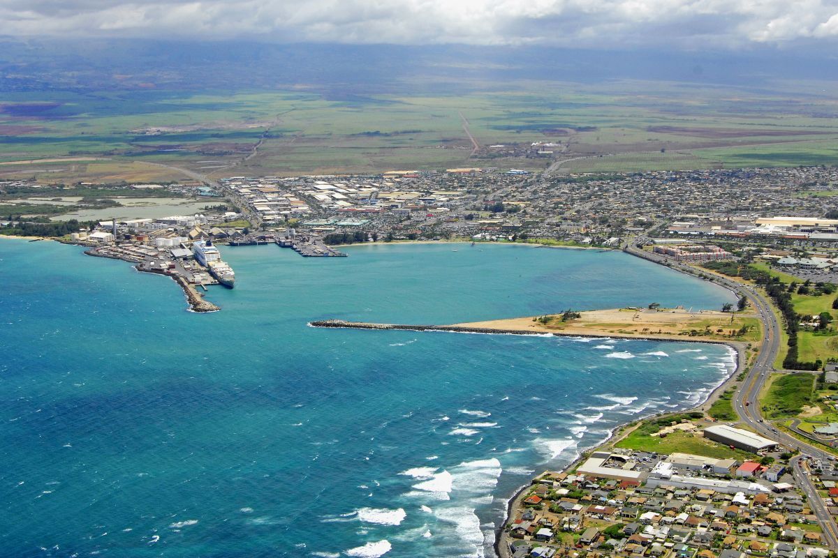 Prime Location! Outdoor Pool, Pet-Friendly Property