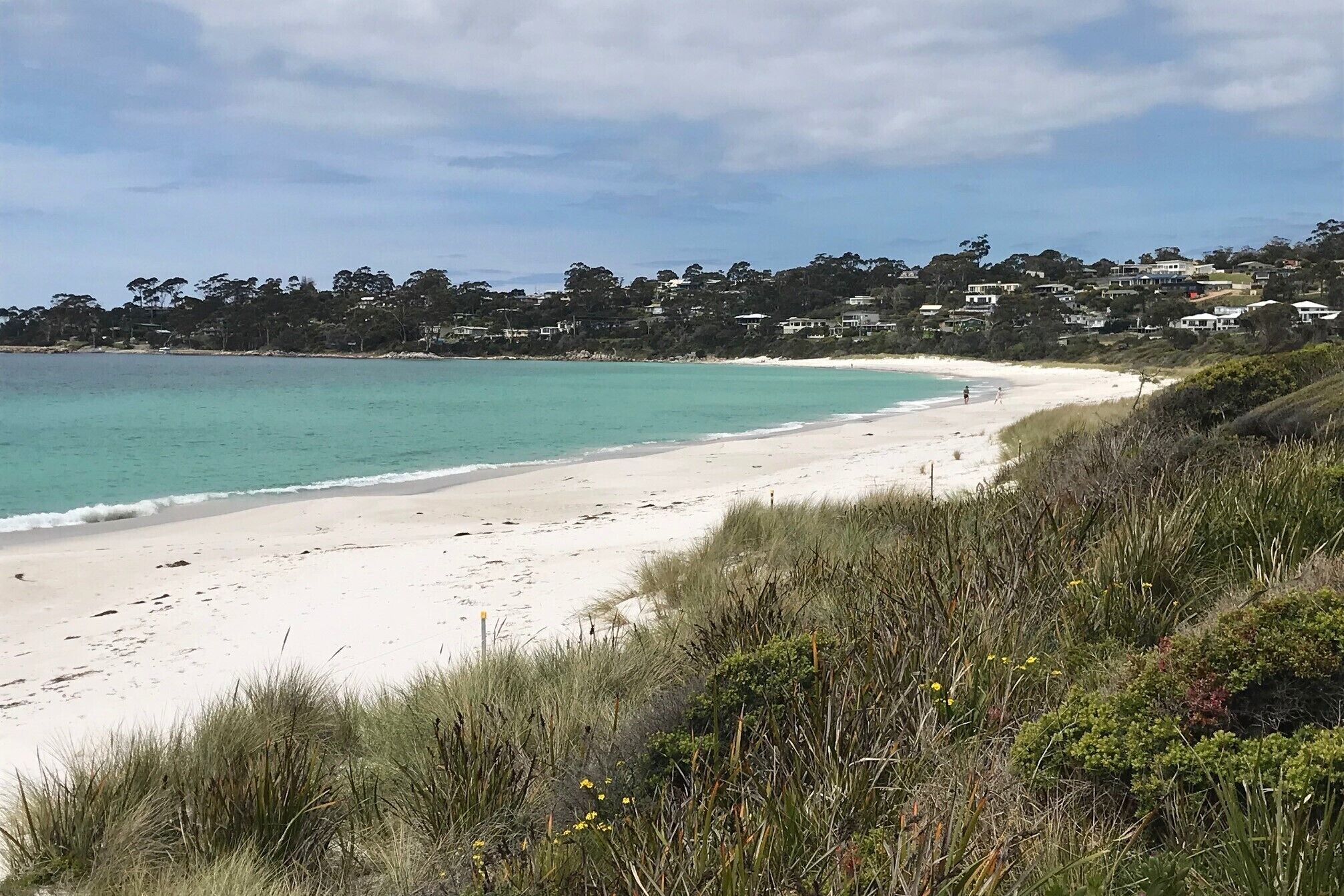 BINALONG BEACH COTTAGE  Beachfront Next door to restaurant. King Bed for couples — image 22