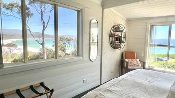 1 bedroom, iron/ironing board, travel cot, WiFi