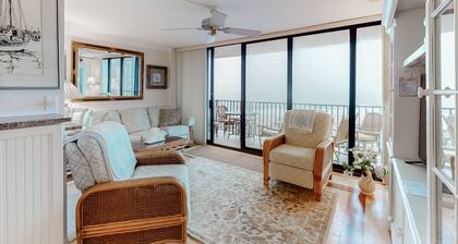 Sea Colony 5th-floor ocean-view condo with sauna, pool, hot tub, & basketball