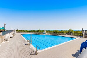 Sisäuima-allas, lämmitetty uima-allas