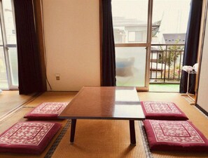 Family Room, Non Smoking, Mountain View A