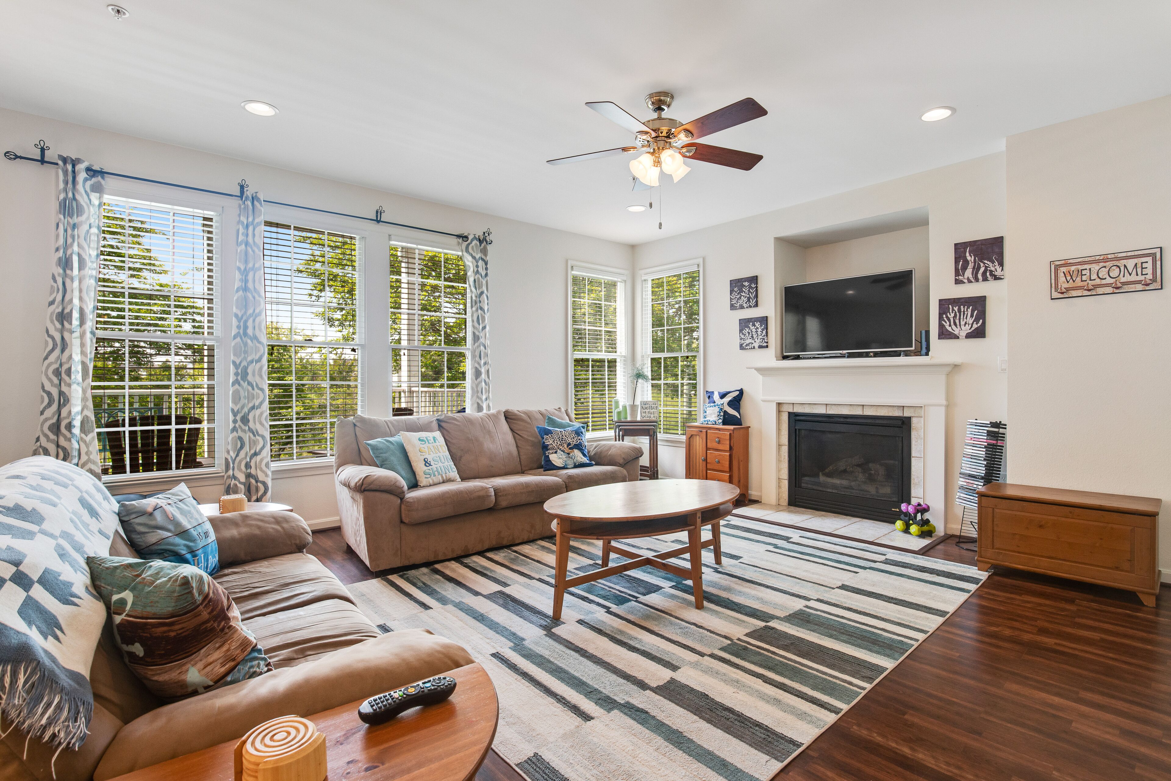 Bear Trap Dunes 1st floor condo w/ basketball court, tennis court, and pool