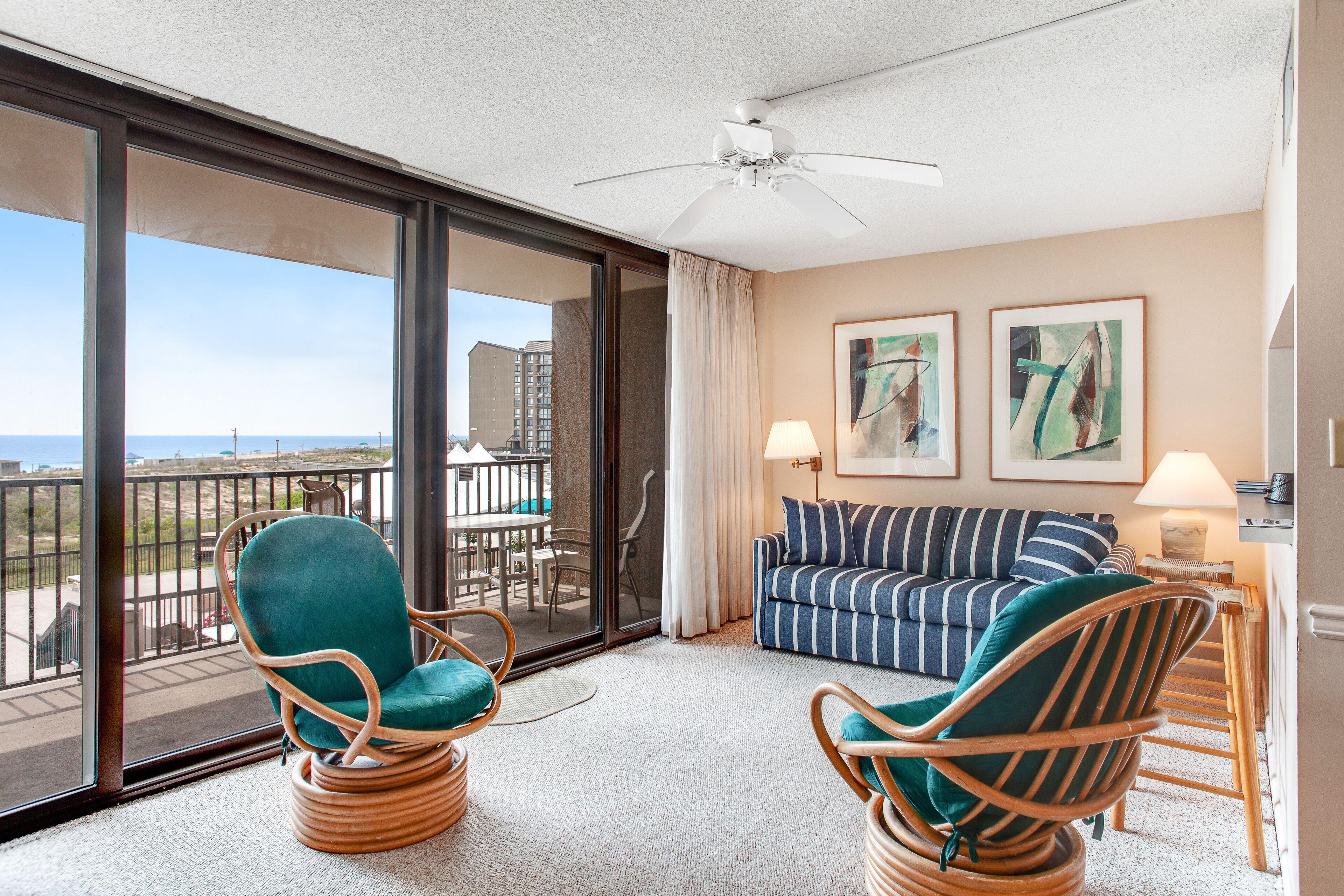 Sea Colony 2nd floor condo w/ shared gym, free WiFi, ocean view!