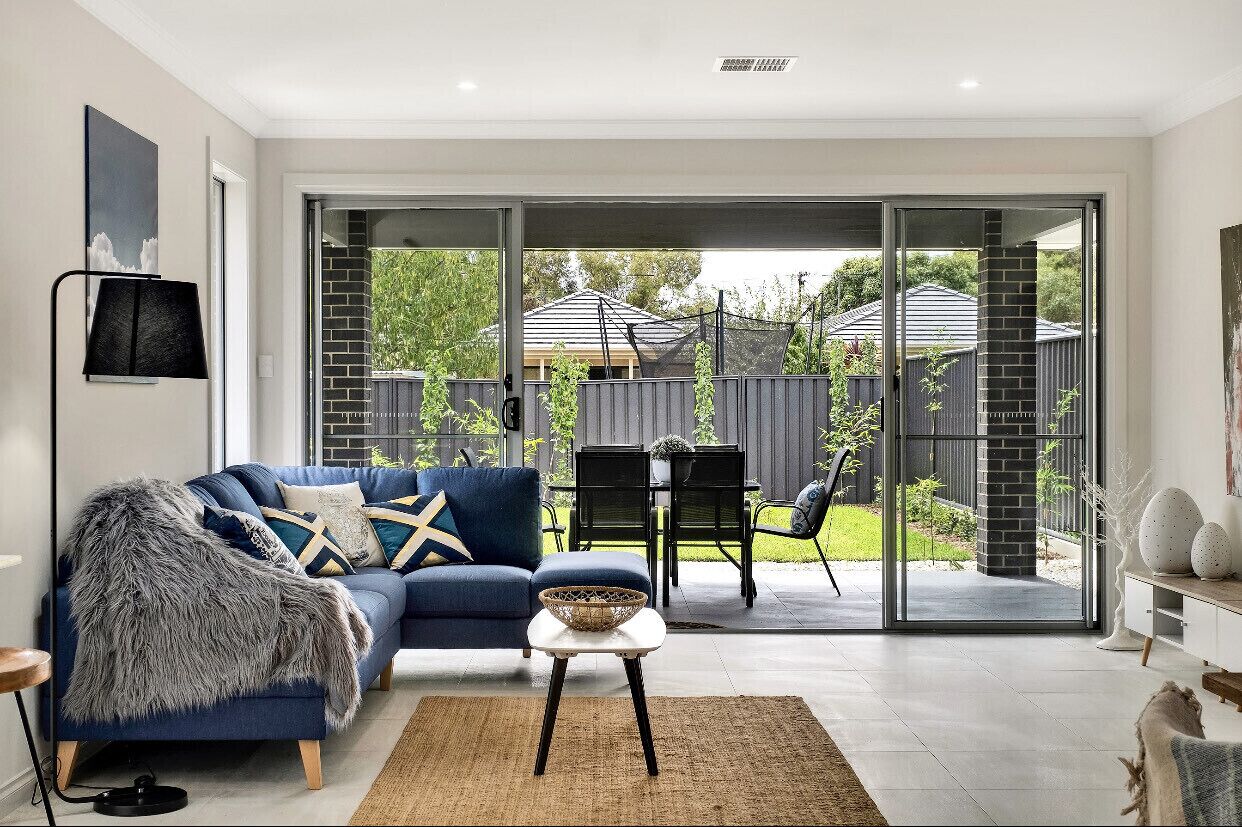 Divine on Dudley - Modern Home in Excellent Location  — image 11