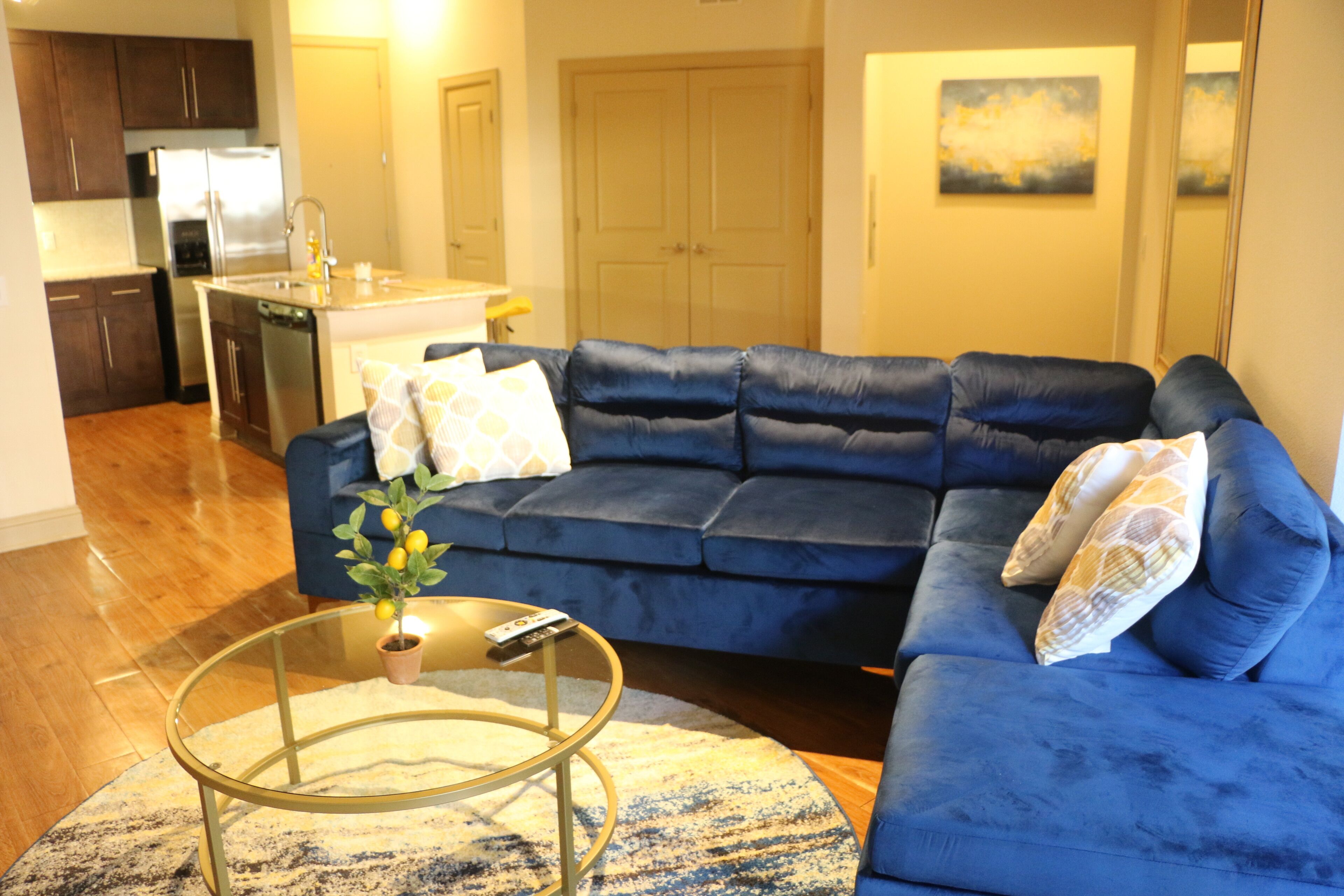 King Size Beauty. NRG/Med Cntr