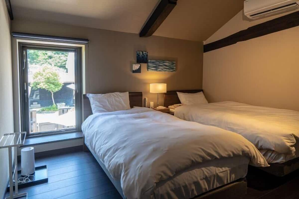 In-room safe, desk, free WiFi, bed sheets