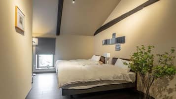 2 bedrooms, in-room safe, desk, free WiFi