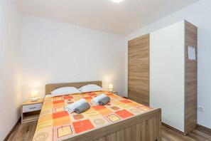 3 bedrooms, Internet, bed sheets