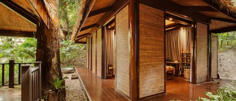 Körperbehandlungen, Aromatherapie, Warmsteinmassagen