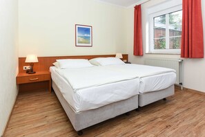 1 bedroom, WiFi, bed sheets