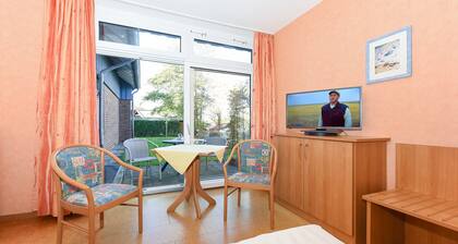 Double room Aal in the Hotel-Pension Altes Siel - Double room Aal with terrace