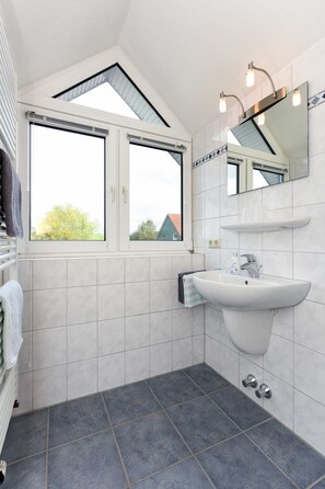 Unclassified image, 4 of 11, button