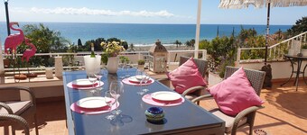 Feel-good atmosphere with a fantastic sea view