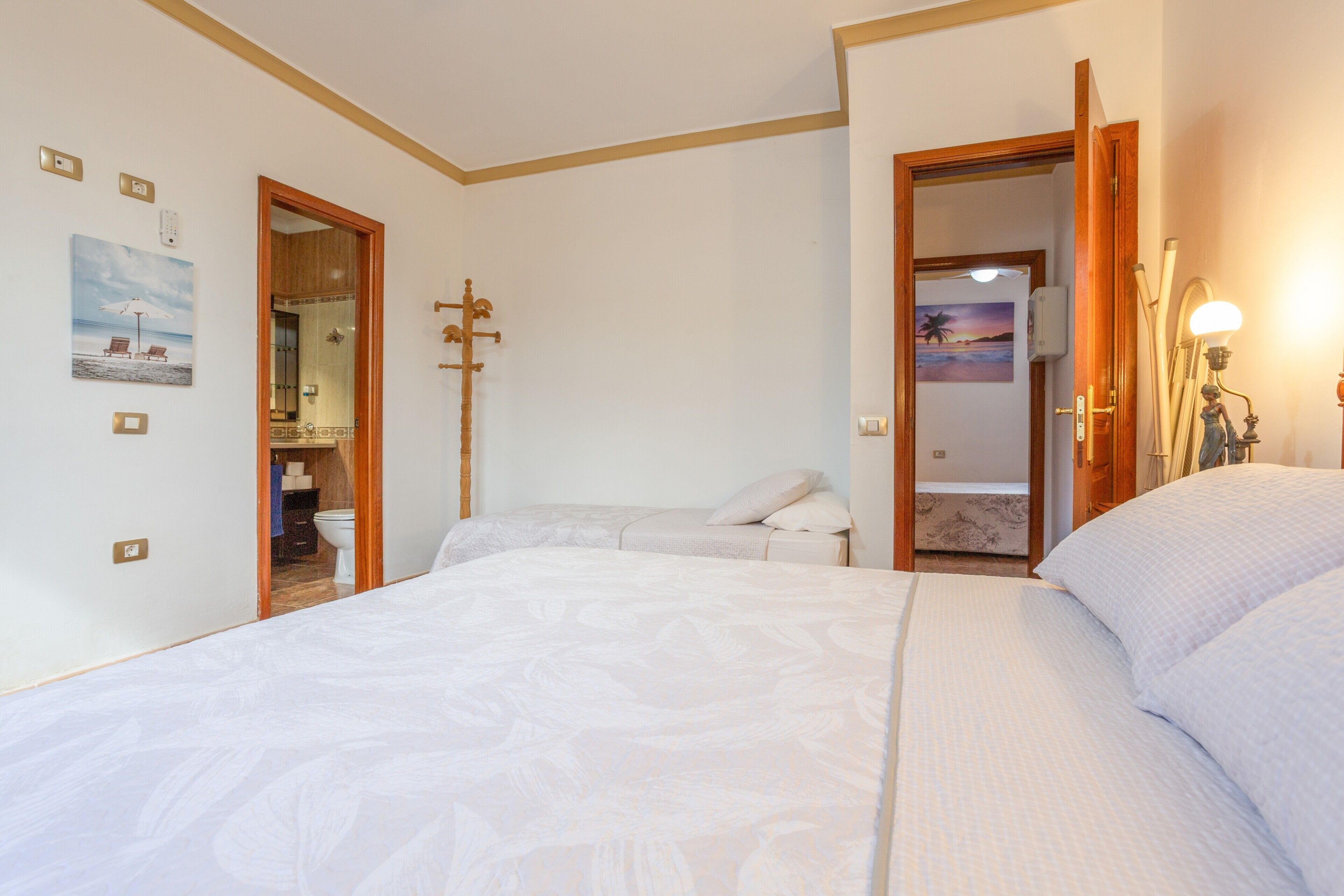 3 quartos, ferros/tábuas de passar roupa, Wi-Fi de cortesia