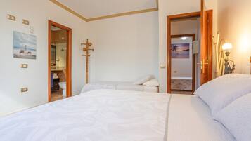 3 quartos, ferros/tábuas de passar roupa, Wi-Fi de cortesia