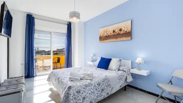 4 bedrooms, iron/ironing board, free WiFi, bed sheets