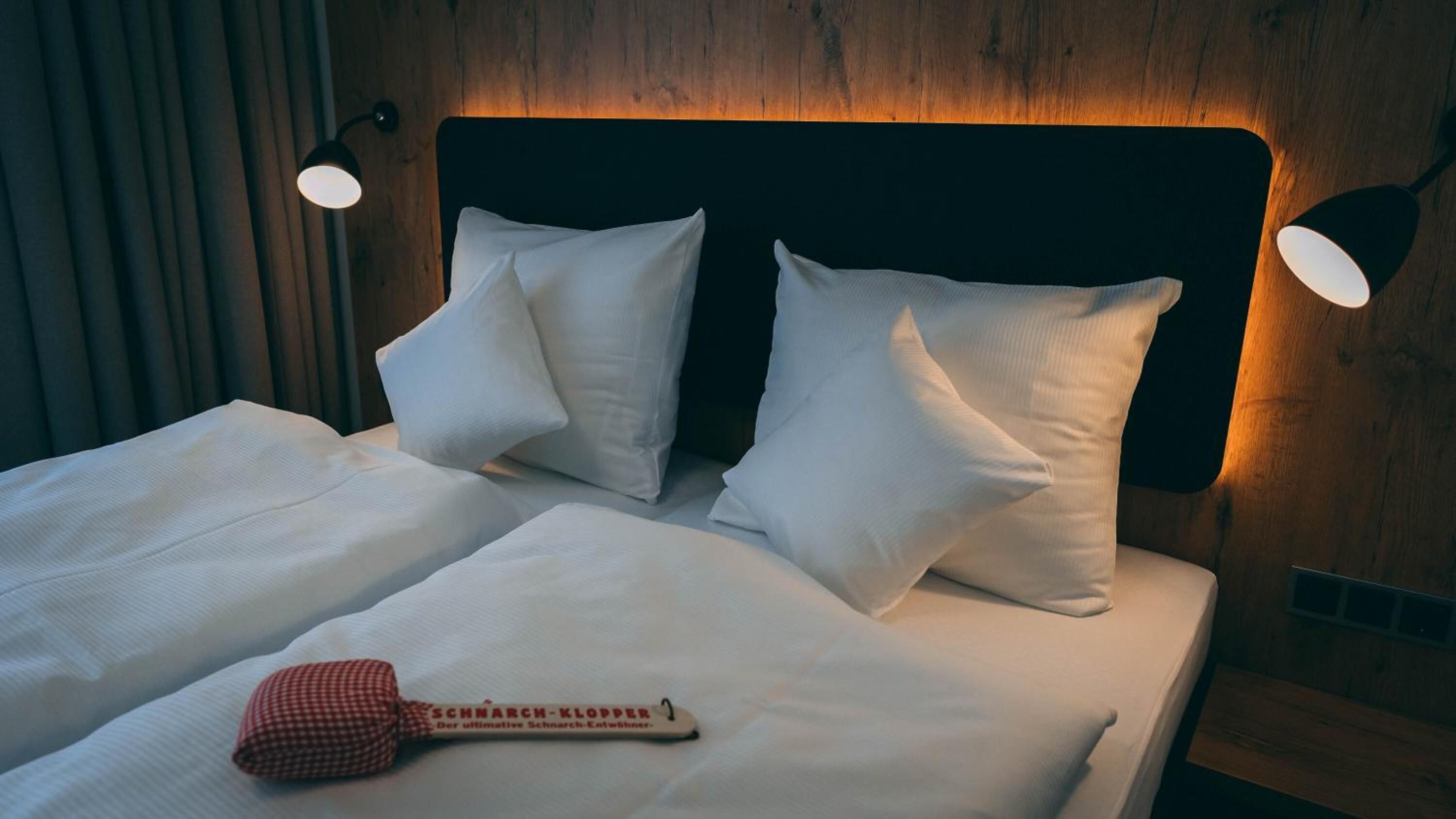 1 bedroom, in-room safe, individually decorated, individually furnished