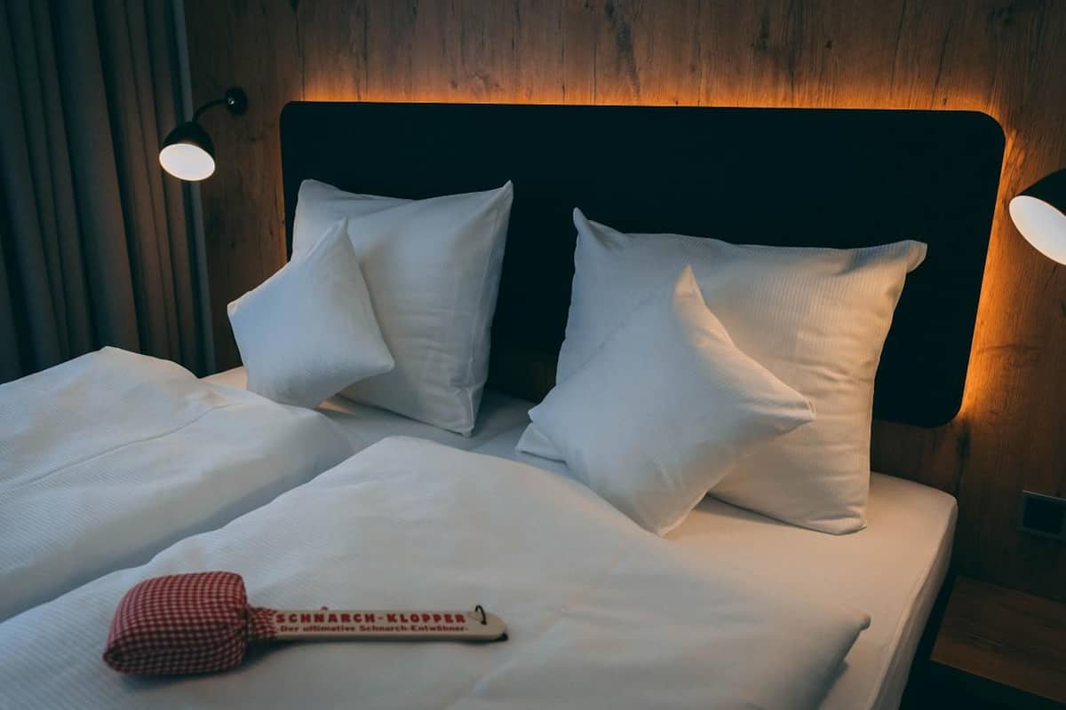 1 bedroom, in-room safe, individually decorated, individually furnished