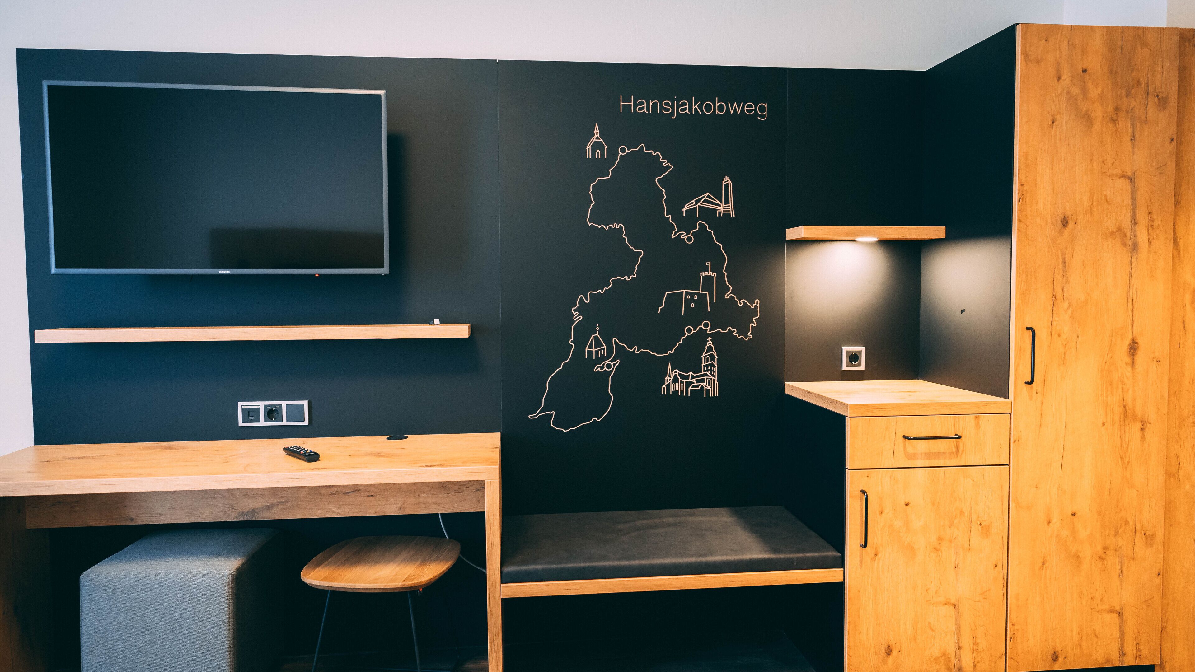 classic double room | living area | flat-screen tv