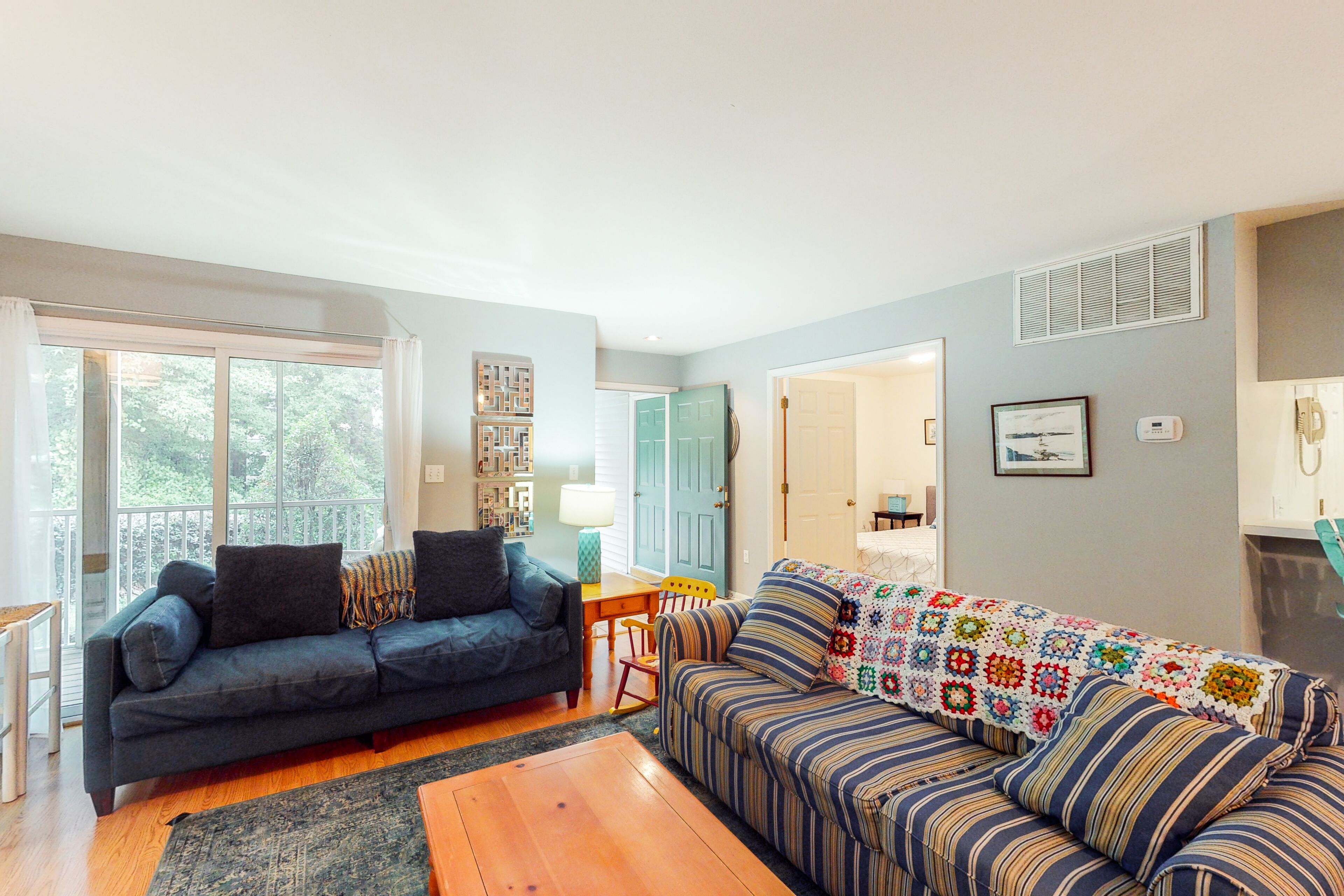 Sea Colony Tennis 1st-floor condo with basketball court & tennis court