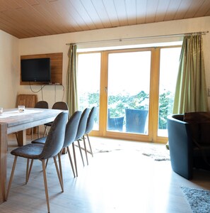 تناول الطعام