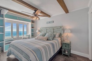 2 makuuhuonetta, silitysrauta/-lauta, ilmainen Wi-Fi, vuodevaatteet