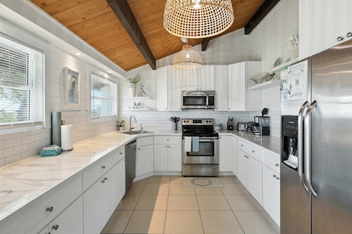 Oceanfront Family Home in Palm Coast Steps to the beach