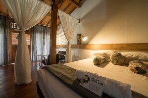 Työpöytä, vuodevaatteet