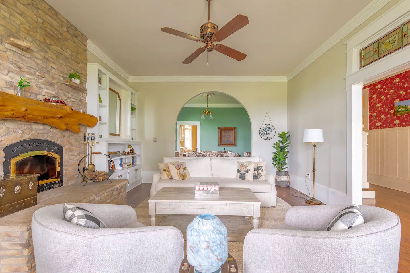 Charming Farmhouse on 11 acres