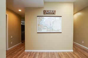 Interior - Large Family Getaway (Sandusky)