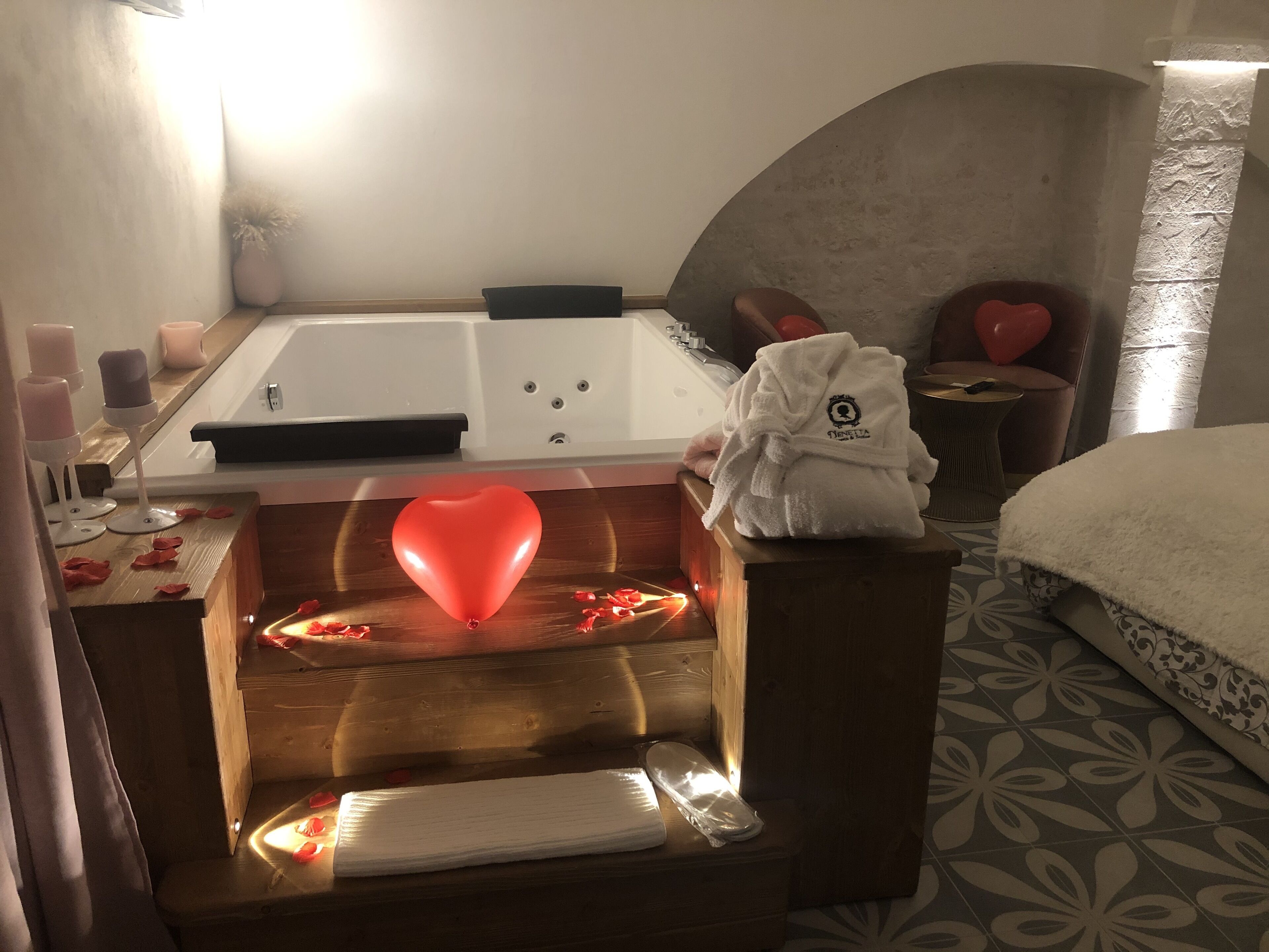 Suite with whirlpool in the heart of the historic center of Monopoli