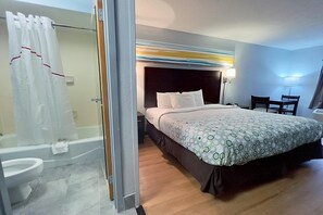 Studio Tiêu chuẩn, 1 giường cỡ king, không hút thuốc | 1 phòng ngủ, bàn, màn/rèm cản sáng, bàn ủi/dụng cụ ủi quần áo 