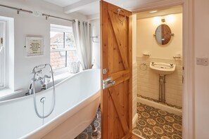 House | Bathroom - Sanders House (Whitby)