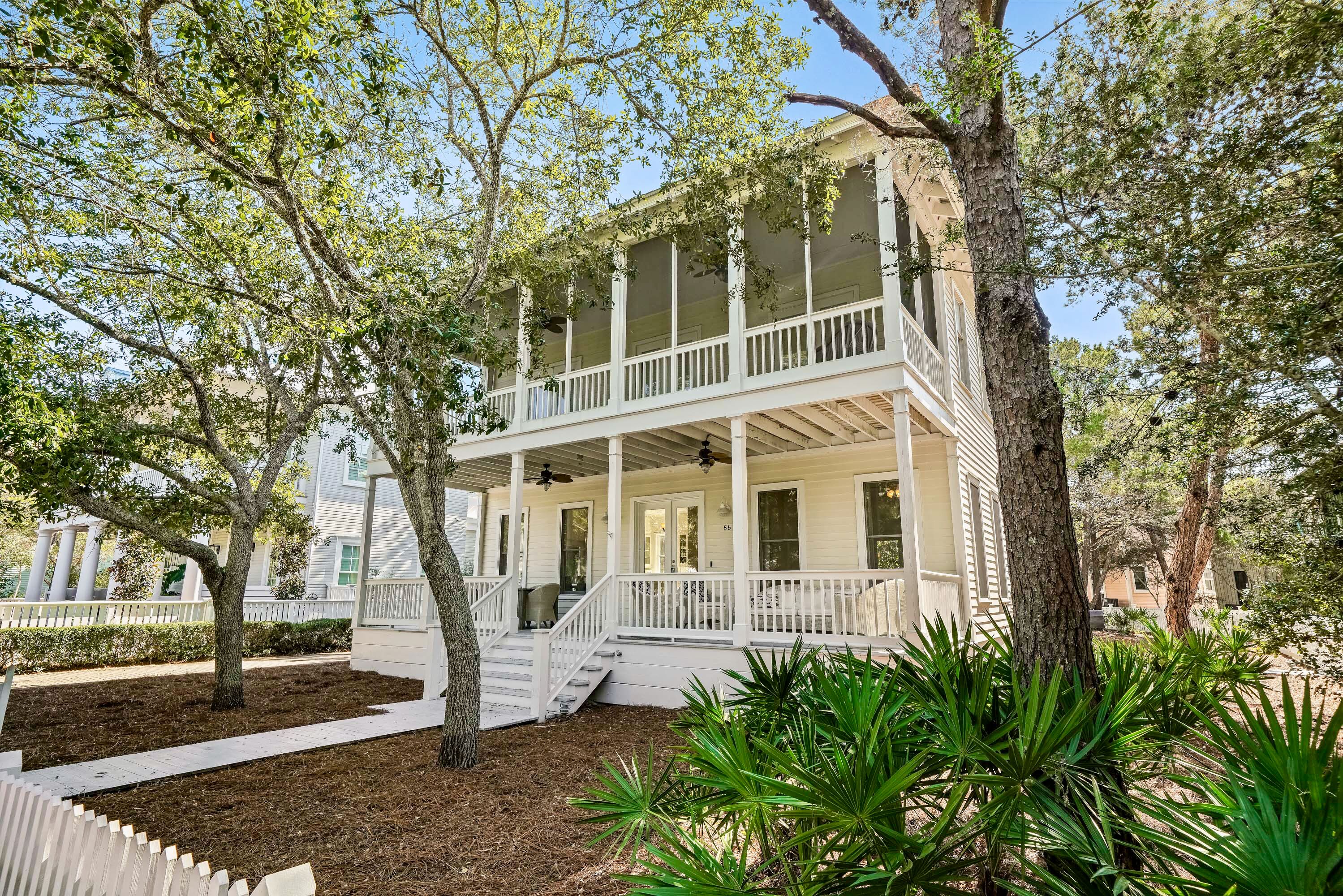 ON SEASIDE AVE, UPDATED, DESIGNER TOUCHES THROUGHOUT -  Fleur De Lis