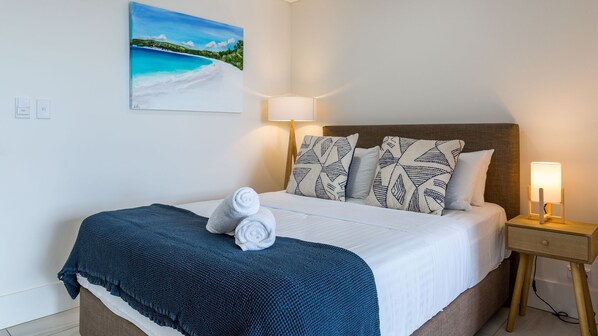 1 bedroom, iron/ironing board, internet, bed sheets