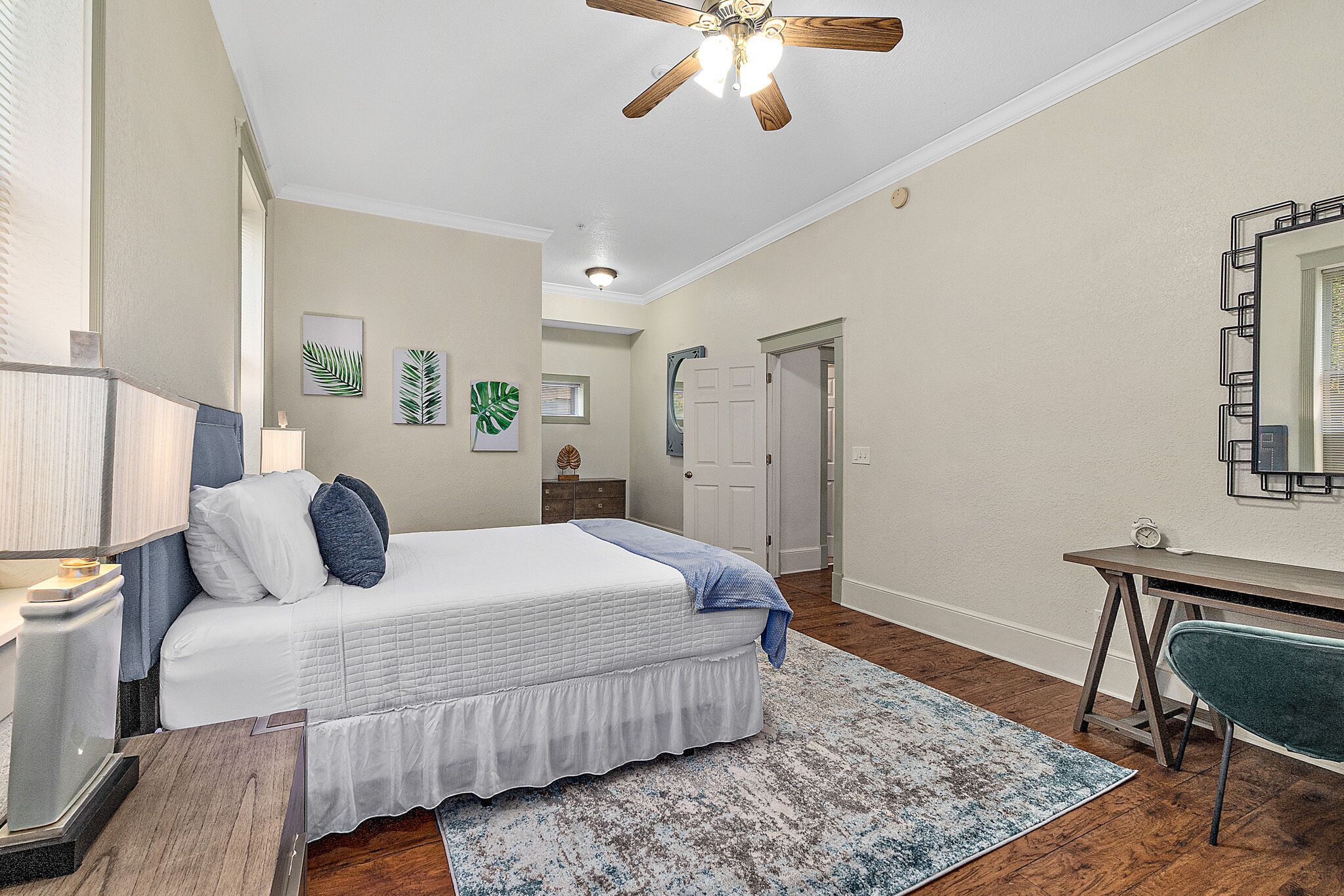 3 soverom, strykejern/-brett, wi-fi og sengetøy