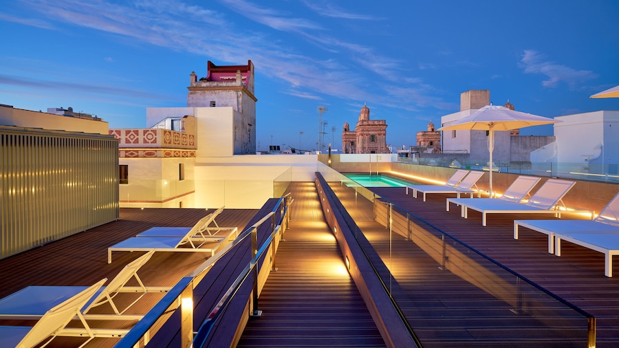Tandem Torres De Cádiz Suites