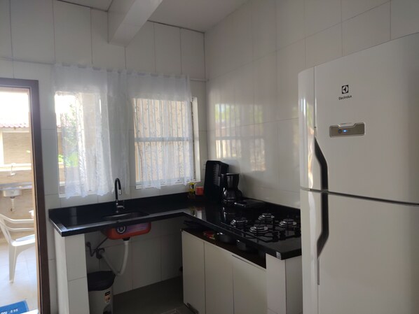 Private kitchen - Apartment 1 Near Ilha do Mel and the Beach (PR)