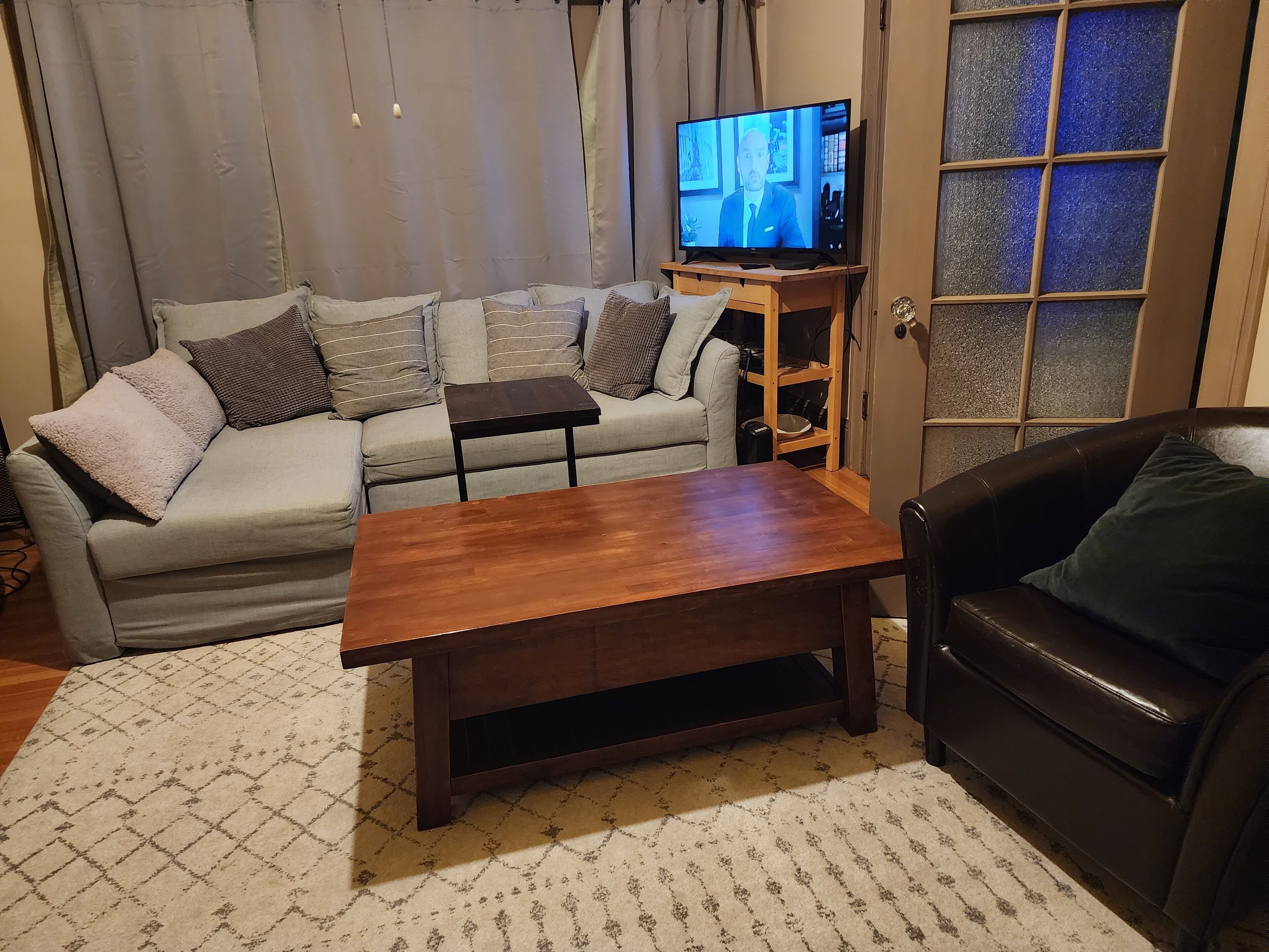 智能电视、电脑显示器