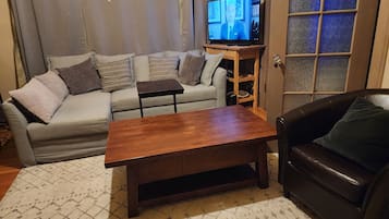 智能电视、电脑显示器