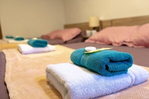 Desk, laptop workspace, soundproofing, free WiFi - La Casa Temuco (Temuco)