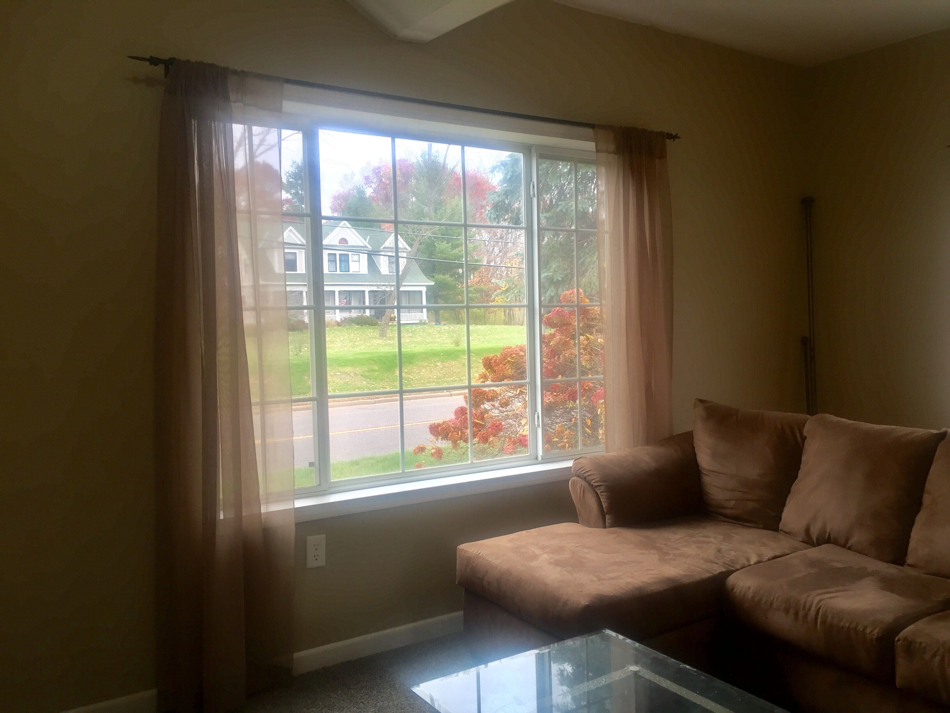 Beautiful Balsam Lake home with Jacuzzi tub close to Lake and park 