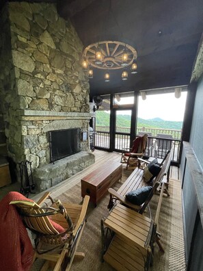 Smart TV, fireplace, video games, DVD player