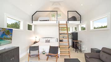 1 habitación, tabla de planchar con plancha, wifi gratis y ropa de cama