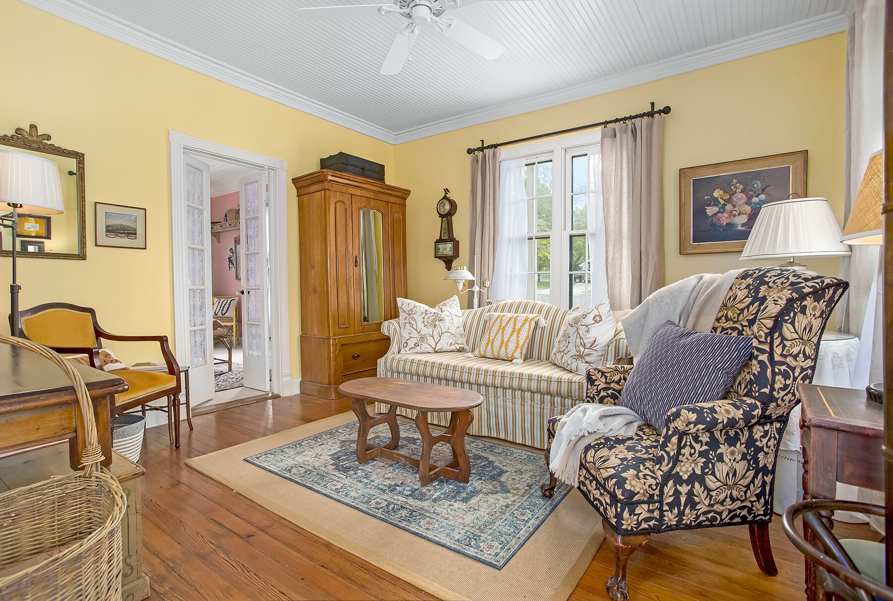 Little Acorn | In Town | WiFi | Children Welcome