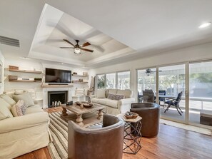 TV, fireplace, DVD player