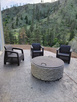 Huge Fire Pit  - Private Majestic Log Cabin (Cashmere)